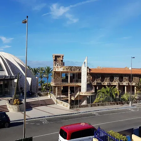 Feliz 44 * Meloneras