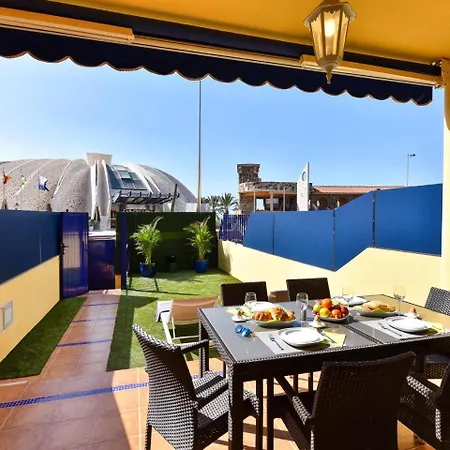 Feliz 44 * Meloneras