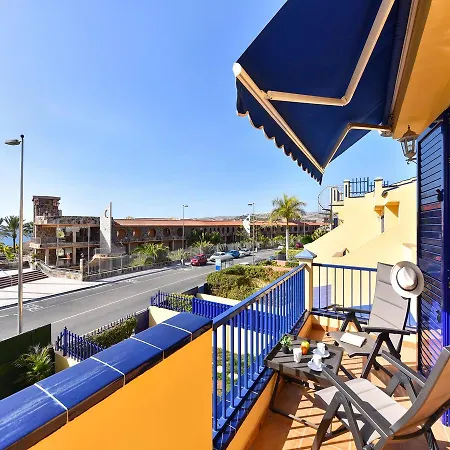 Feliz 44 * Meloneras